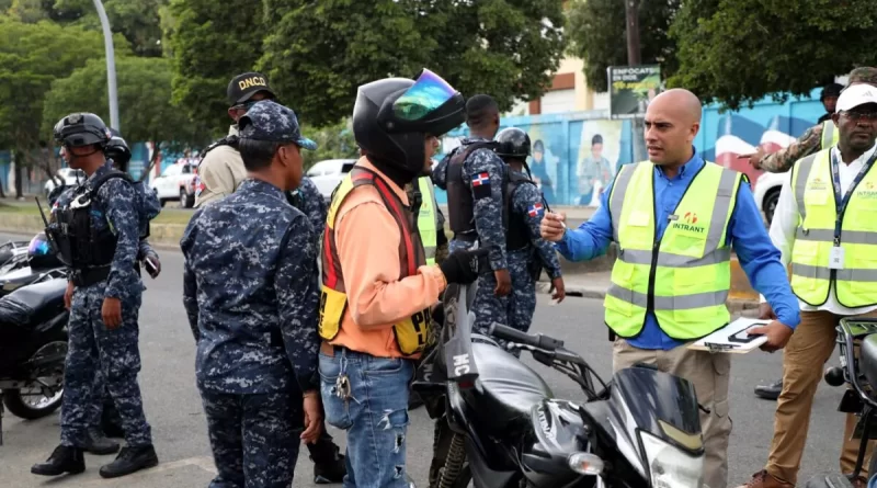Amplio operativo del Intrant interviene 29 paradas de motocicletas y retiene 46 unidades