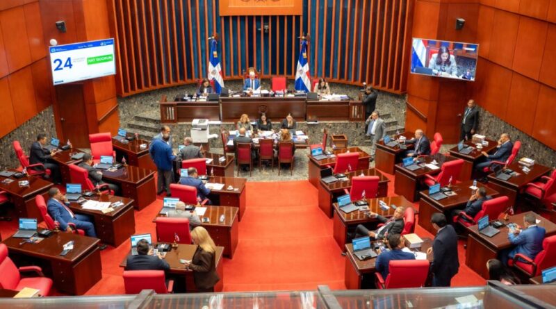Senado acoge reformas de diputados a ley de medidas económicas y simplificación fiscal