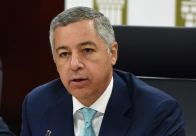 Exministro de Hacienda Donald Guerrero y otros 28 son enviados a juicio de fondo por desfalco al Estado Exministro de Hacienda Donald Guerrero y otros 28 son enviados a juicio de fondo por desfalco al Estado