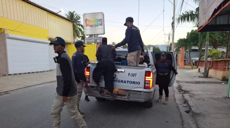 Migración detiene 1,008 y deporta 1,304 en operativos del jueves