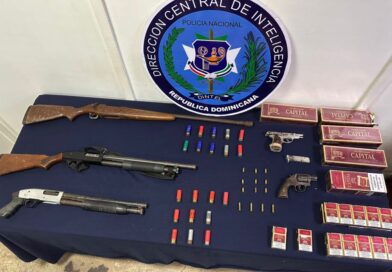 Ocupan arsenal y cigarrillos de contrabando durante allanamientos en Santiago Ocupan arsenal y cigarrillos de contrabando durante allanamientos en Santiago